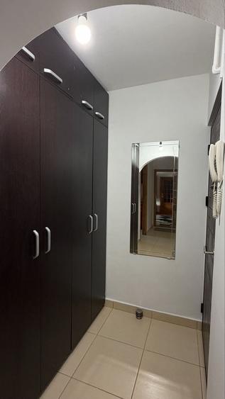 Apartament cu 2 camere semidecomandat în 1 Mai