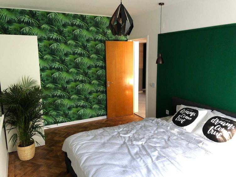 Apartament cu 4 camere, mobilat în Central