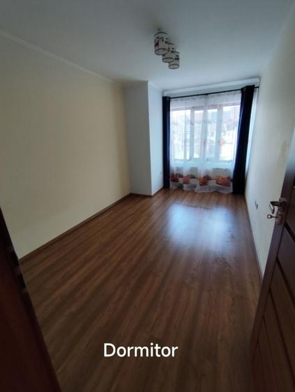 Casă cu 4 camere în Florești