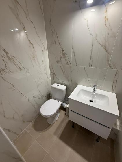 Apartament cu 3 camere decomandat în Câmpului