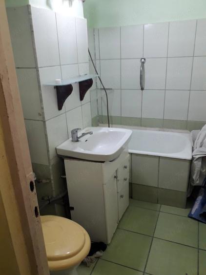Garsonieră decomandată în Confecții