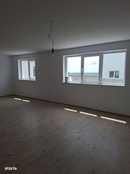 Casă cu 4 camere cu Teren 350 Mp în Central