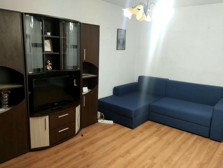 Apartament cu 2 camere decomandat, mobilat în CET