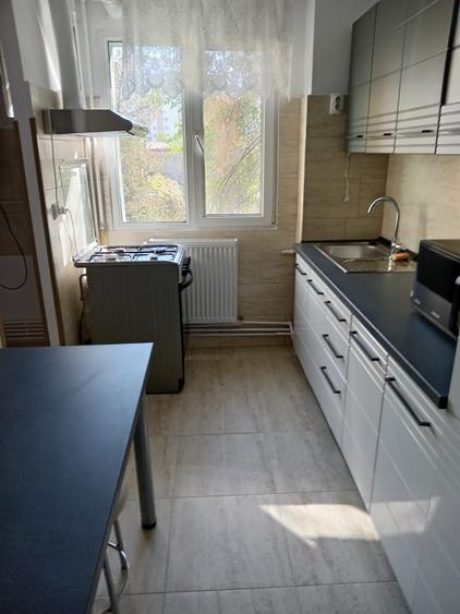 Apartament cu 2 camere semidecomandat în Take Ionescu
