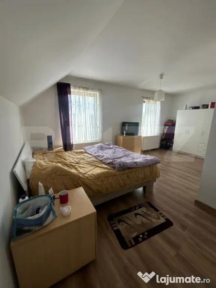 Casă cu 5 camere cu Teren 1000 Mp în Central