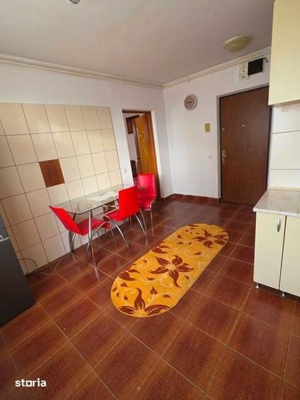 Apartament cu 2 camere semidecomandat în Gemenii