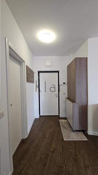 Apartament cu 2 camere semidecomandat, mobilat în Central