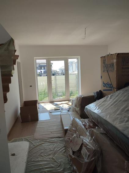Duplex cu 3 camere cu Canalizare în Nord-Est