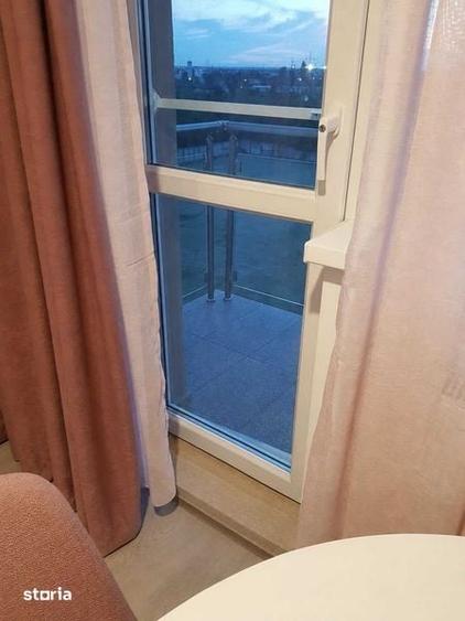 Garsonieră în Vest