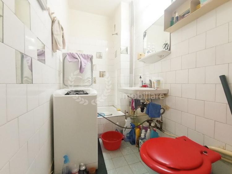 Apartament cu 4 camere decomandat, mobilat în Gruia