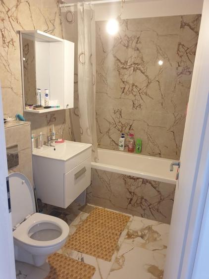 Garsonieră decomandată în Central