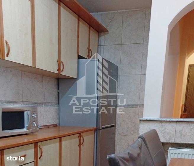 Apartament cu 3 camere decomandat, mobilat în UTA