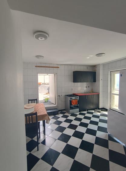 Apartament cu 2 camere decomandat în P-ța Alba Iulia