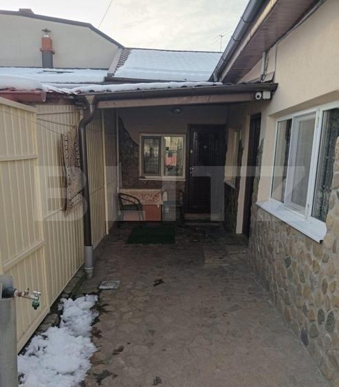 Casă individuală cu 3 camere cu Canalizare în Micro 4