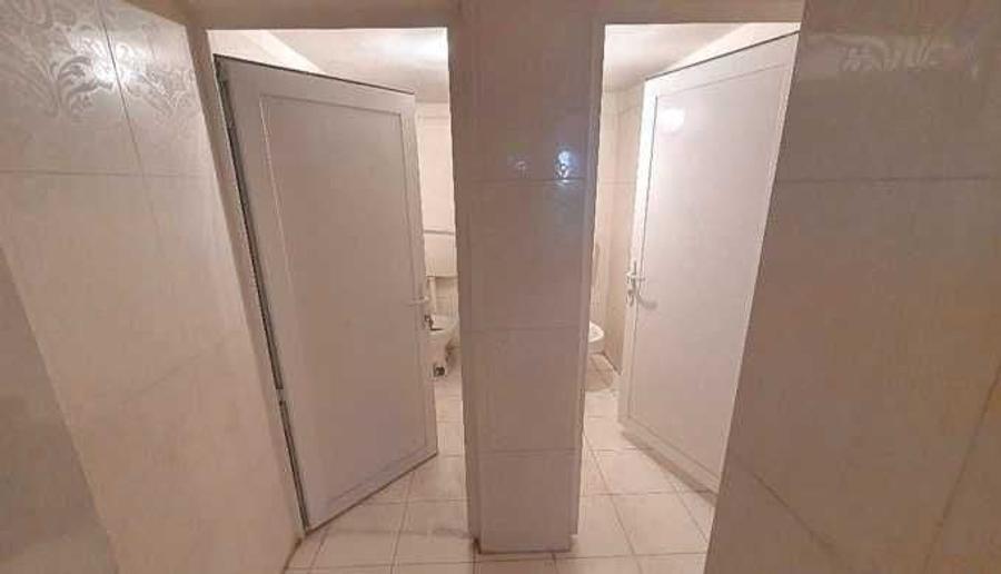 Spațiu comercial, de 300 mp, în Central