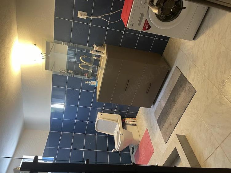 Casă cu 4 camere cu Teren 4400 Mp în Vlădești