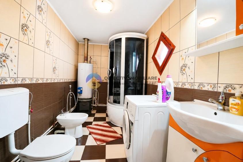 Casă cu 2 camere cu Teren 1588 Mp în Valea Arini