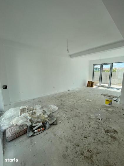 Casă cu 5 camere cu Teren 254.4 Mp în Ghencea