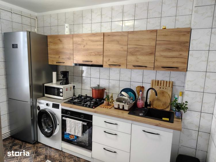 Apartament cu 2 camere decomandat în Mureșeni