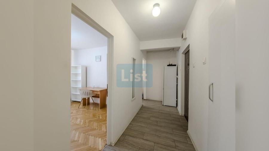 Apartament cu 3 camere decomandat, mobilat în Horea