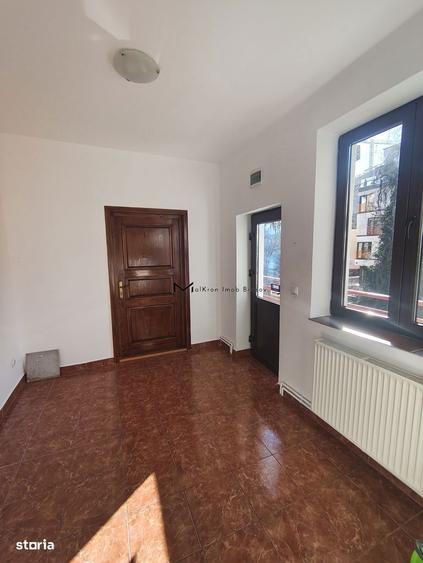 Apartament cu 2 camere decomandat în Centrul Civic