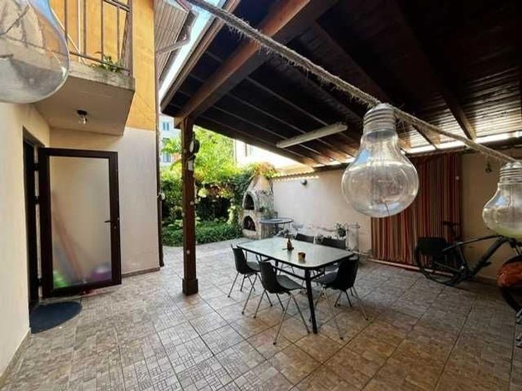 Casă cu 4 camere decomandat în Brâncoveanu