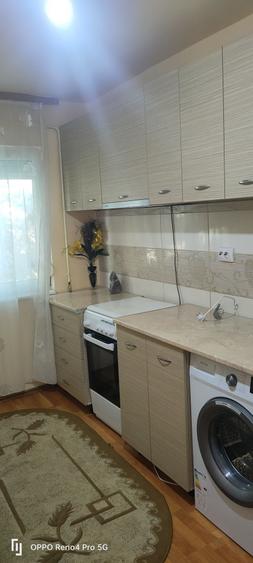 Apartament cu 2 camere decomandat în Obor