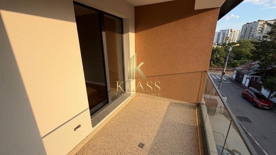 Apartament cu 3 camere decomandat, mobilat în Aviației