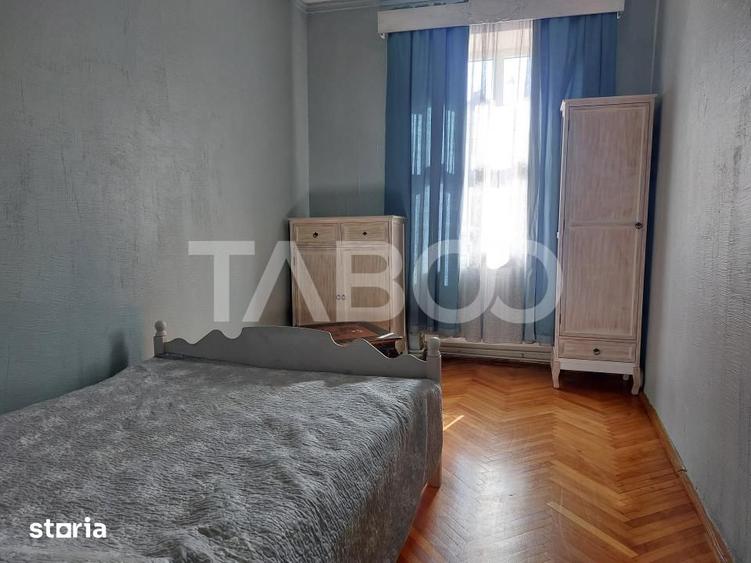 Casă cu 3 camere cu Teren 120 Mp în Reșița