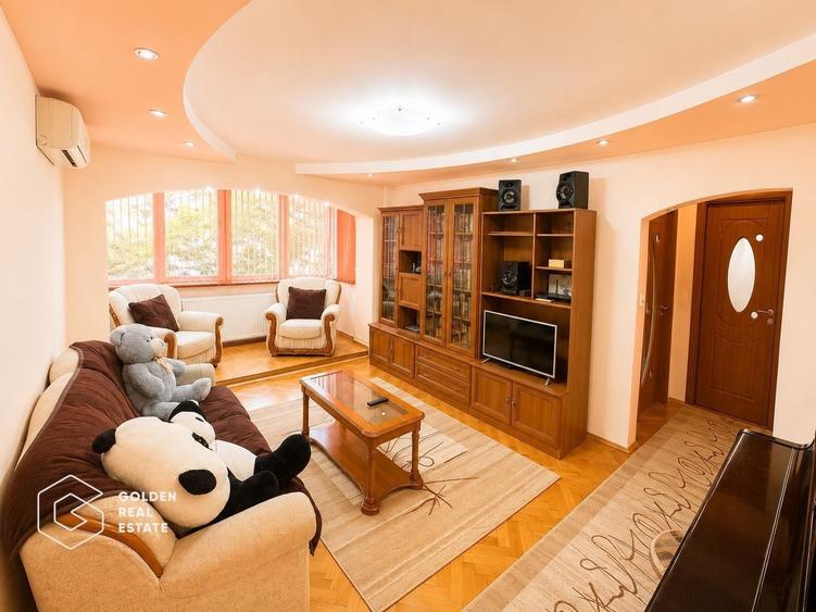 Apartament cu 2 camere decomandat în Romanilor