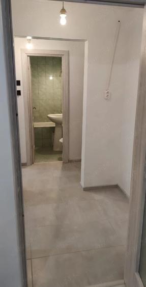 De vanzare apartament 2 camere aproape de metrou - 3