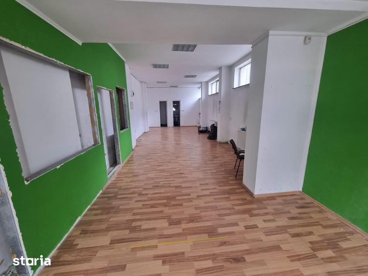 Spațiu comercial, de 70 mp, în Piața Centrală