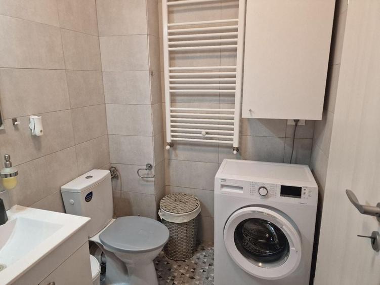 Inchiriere 2 camere sector 4 Grand Arena - 1