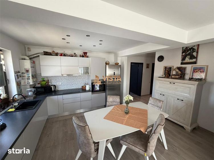 Apartament cu 4 camere, mobilat în Tractorul