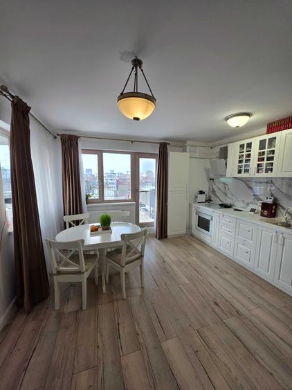 Apartament cu 2 camere decomandat în Obor