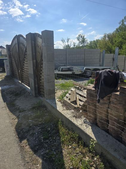 Casă în Băile 1 Mai