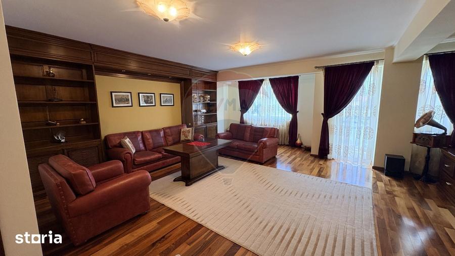 Apartament cu 3 camere în Central