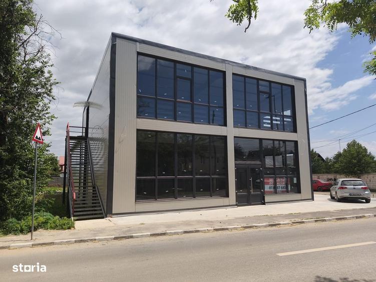 Spațiu comercial, de 375 mp, în Central
