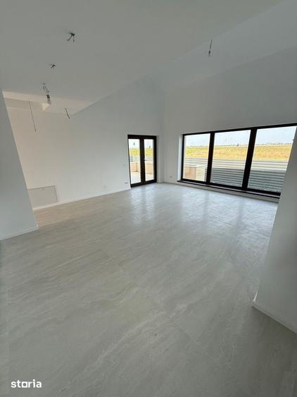 Casă cu 4 camere cu Teren 359 Mp în Cernica