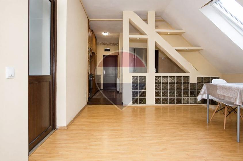 Apartament cu 3 camere în Centrul Istoric