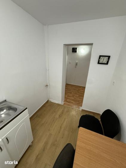 Apartament cu 3 camere decomandat în Mioriței