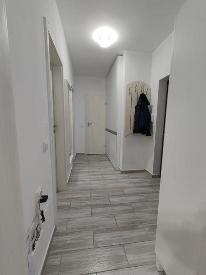 Apartament cu 2 camere decomandat în Runcu