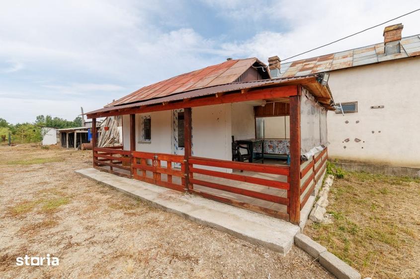 Casă cu 1 camere cu Teren 2140 Mp în Ciești