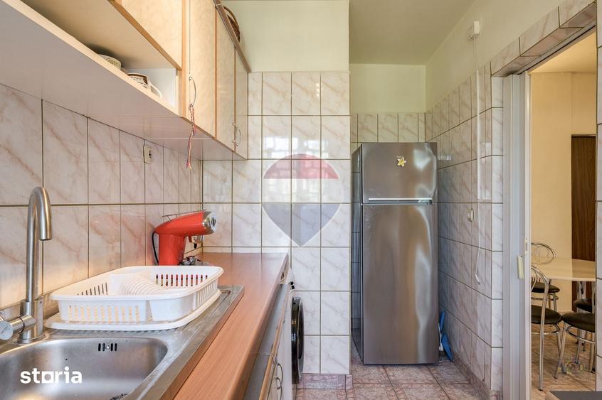 Apartament cu 3 camere în Vatra Luminoasă