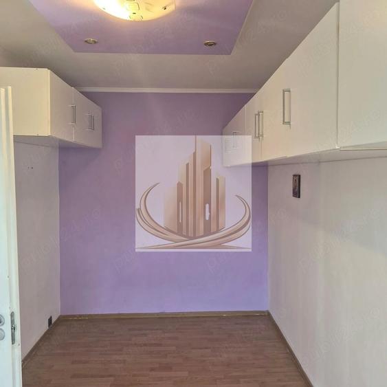 Apartament cu 3 camere semidecomandat în Șagului