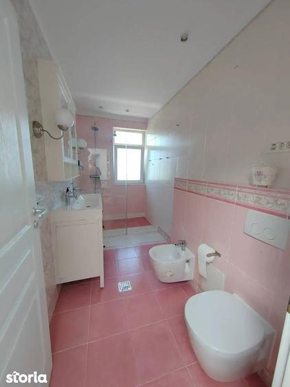 Casă cu 3 camere decomandat cu Teren 830 Mp în Corbeanca