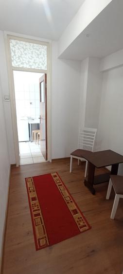 Apartament cu 2 camere decomandat în Calea Victoriei