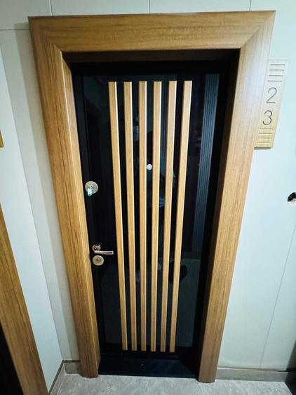 Apartament cu 3 camere decomandat în Titan