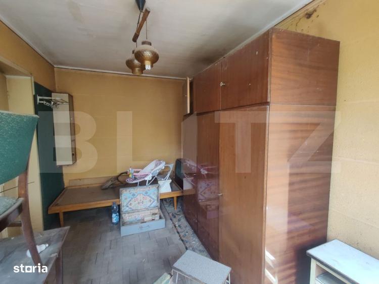 Apartament cu 3 camere semidecomandat în Central