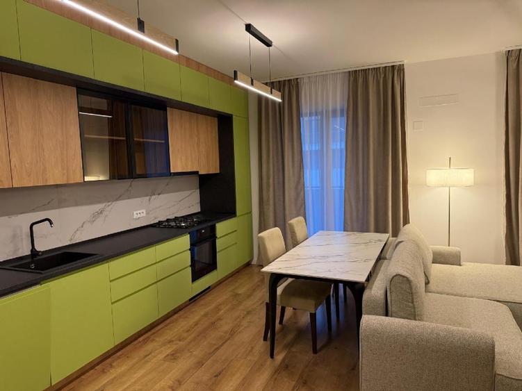 Apartament cu 2 camere semidecomandat, mobilat în Aviației